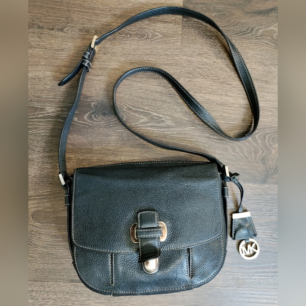 Michael Kors Romy Purse Leather Messenger Crossbody Black Saddle Bag 30S6GRUM2L